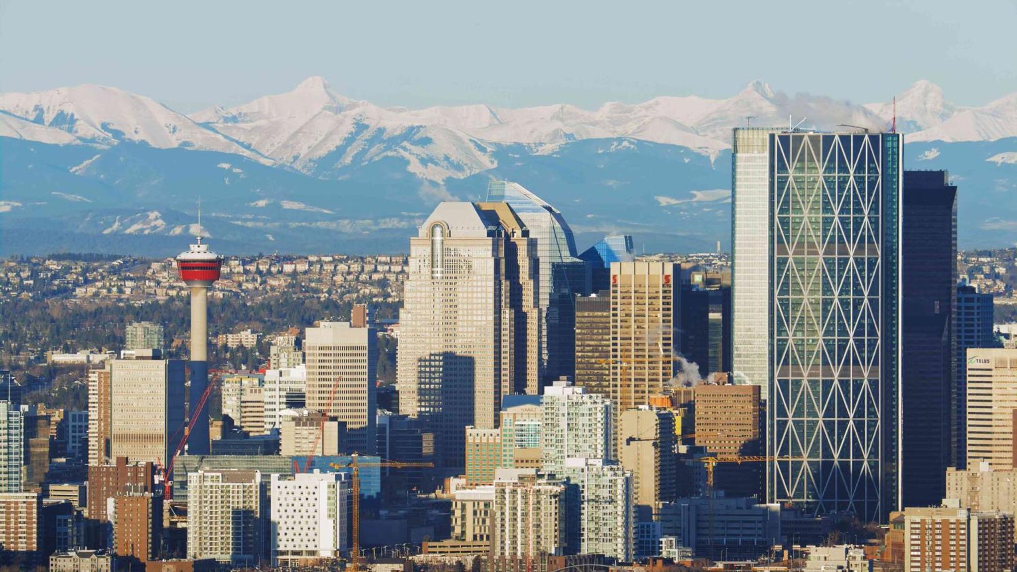 Holiday Inn Express And Suites Calgary University By Ihg Exterior photo